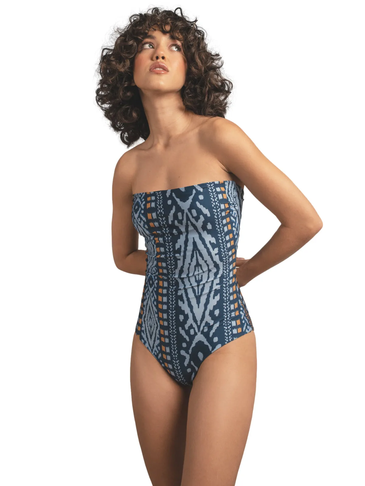 Adara One Piece ::RET