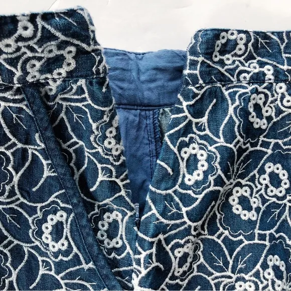 Anthropologie Maeve Embroidered Floral Denim Shorts NWT Size 14