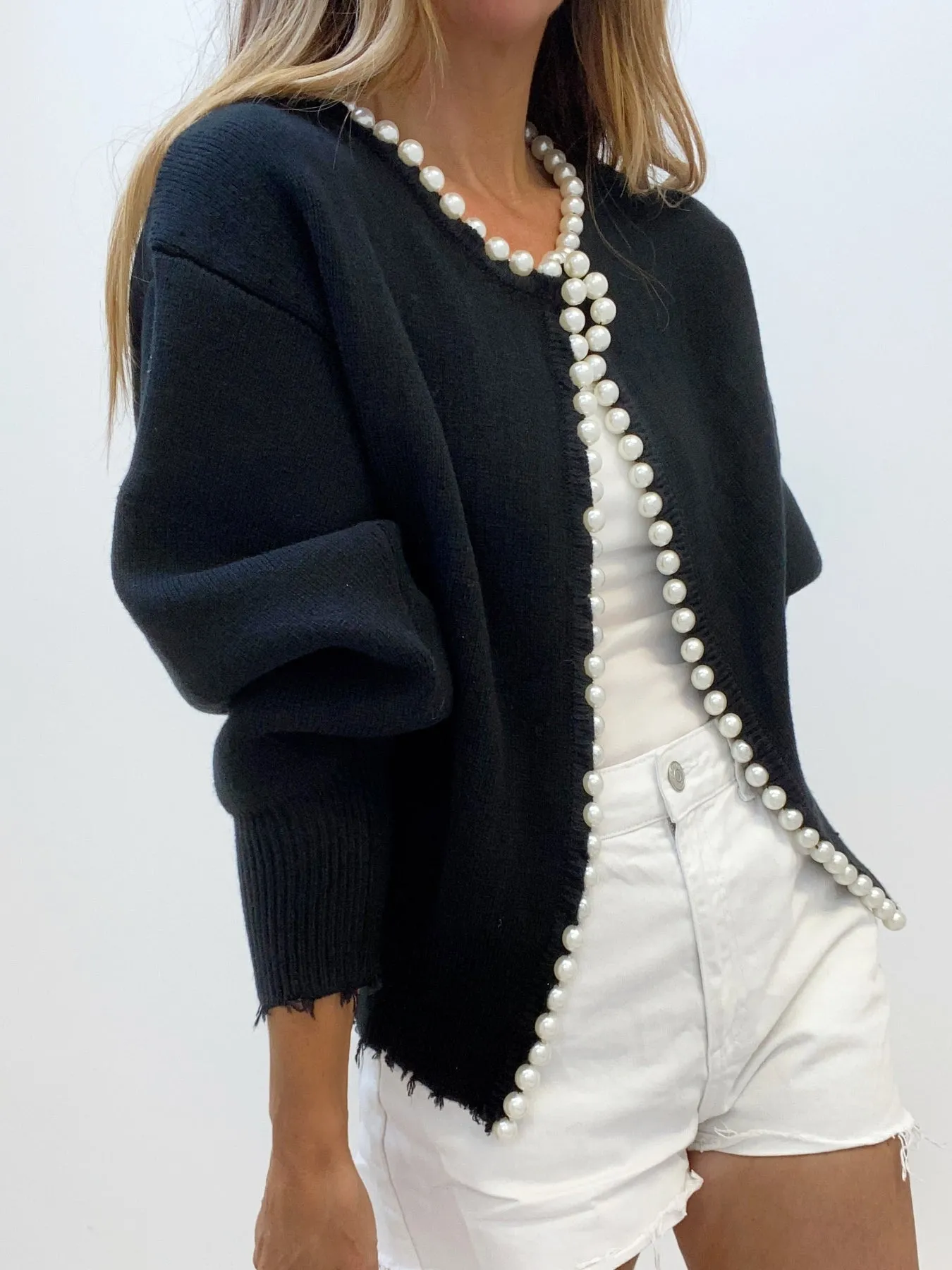 AVERY | CHIC PEARL CARDIGAN