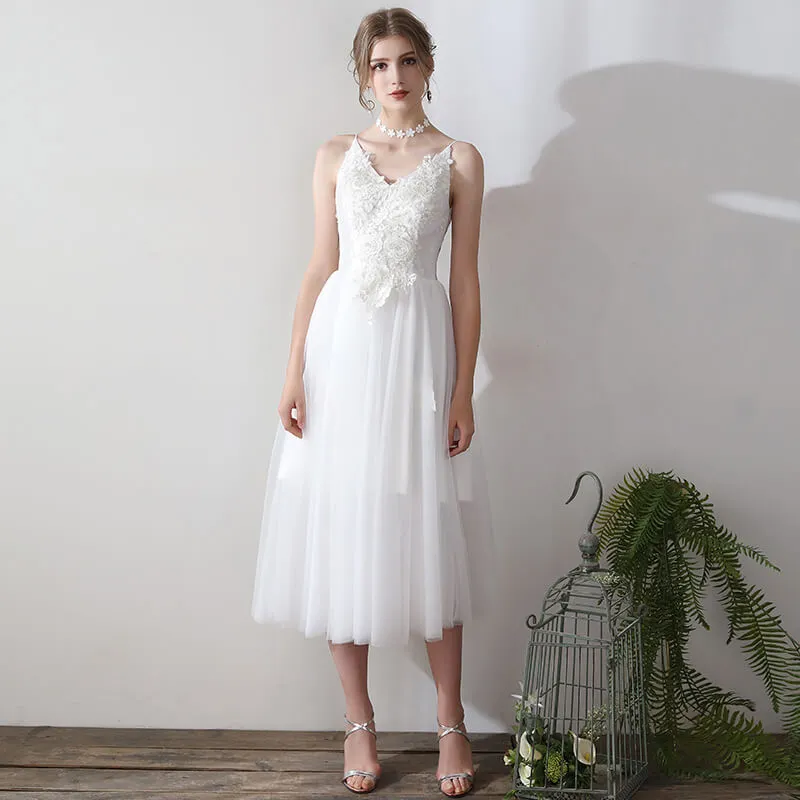 Ballet Spaghetti Straps V Cut Lace Appliqués Tulle Short Bridal Dress