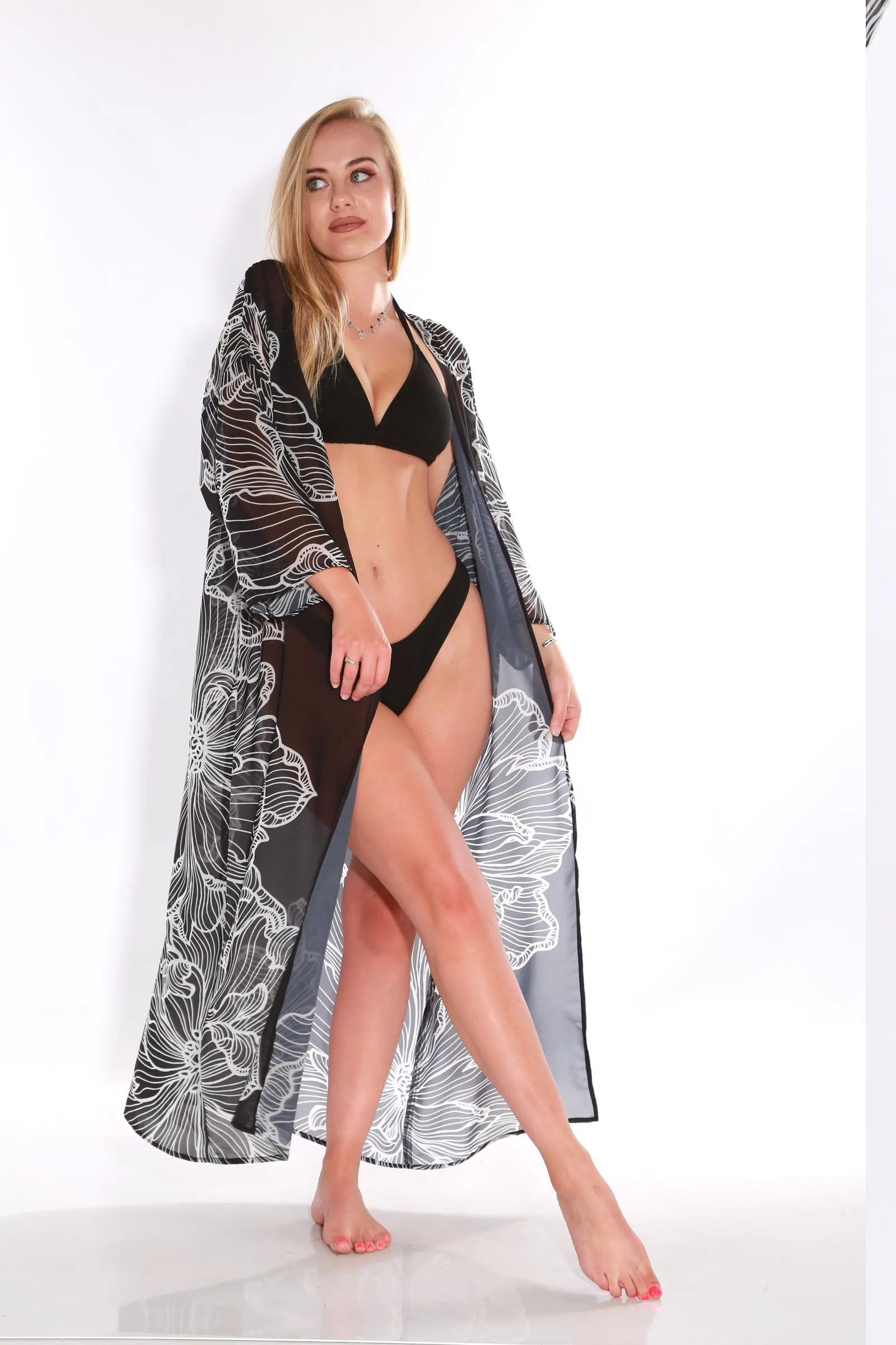 Beach Bunny Kimono -black