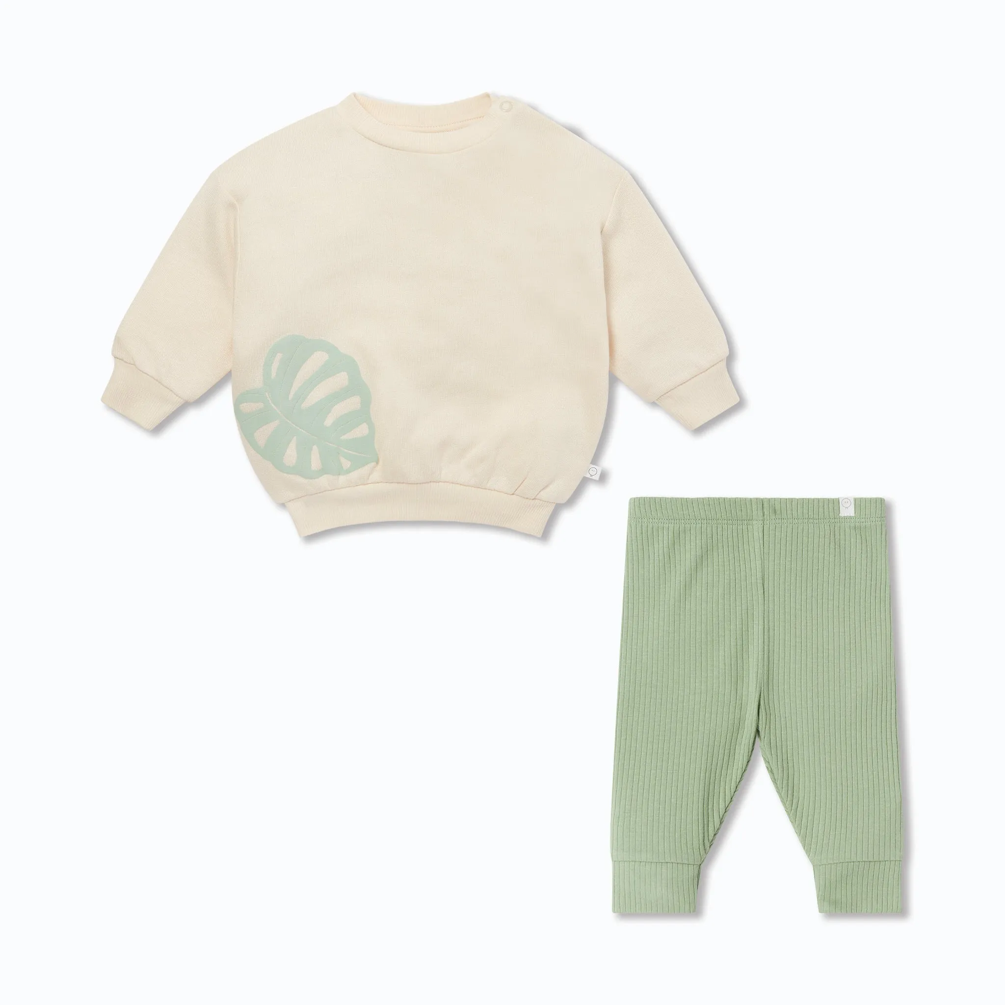 Botanical Oversized Sweatshirt & Ribbed Leggings Outfit