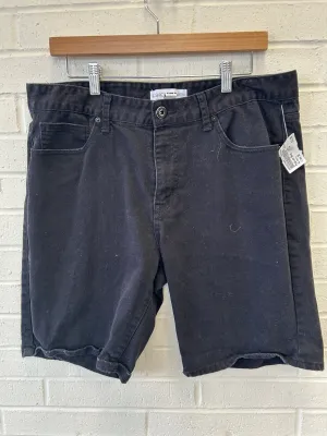 Fashion Nova Shorts Size 36