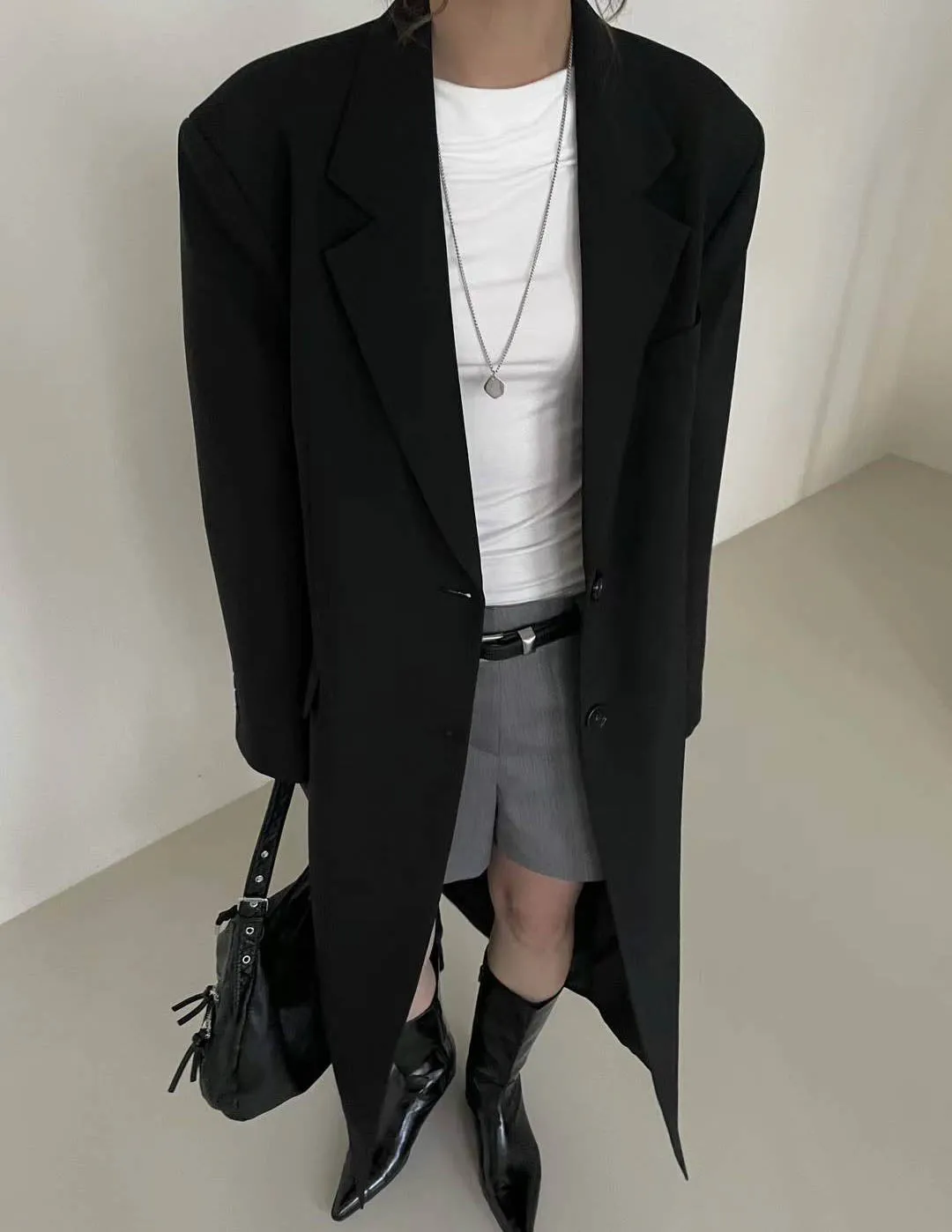 GAVVI OVERCOAT BLACK