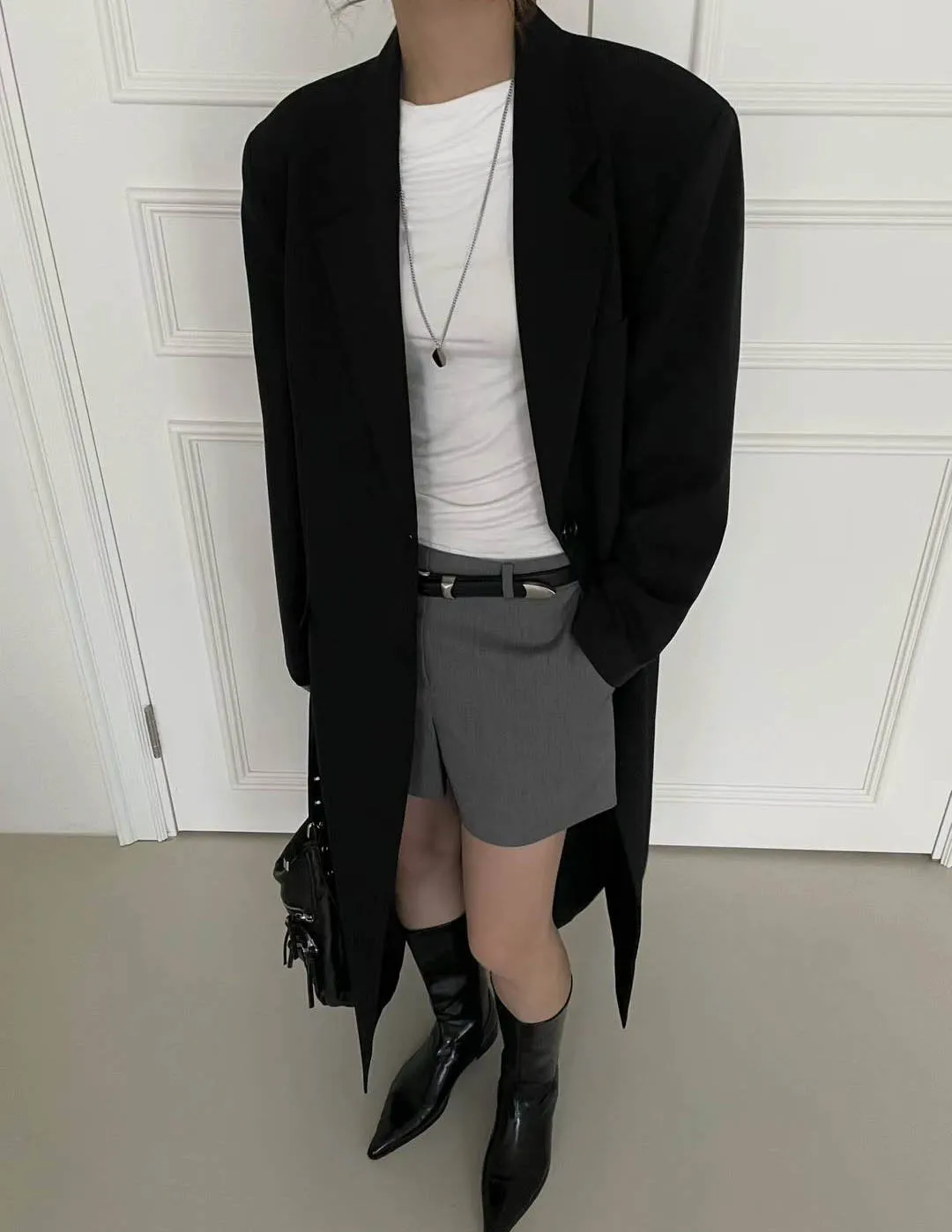 GAVVI OVERCOAT BLACK