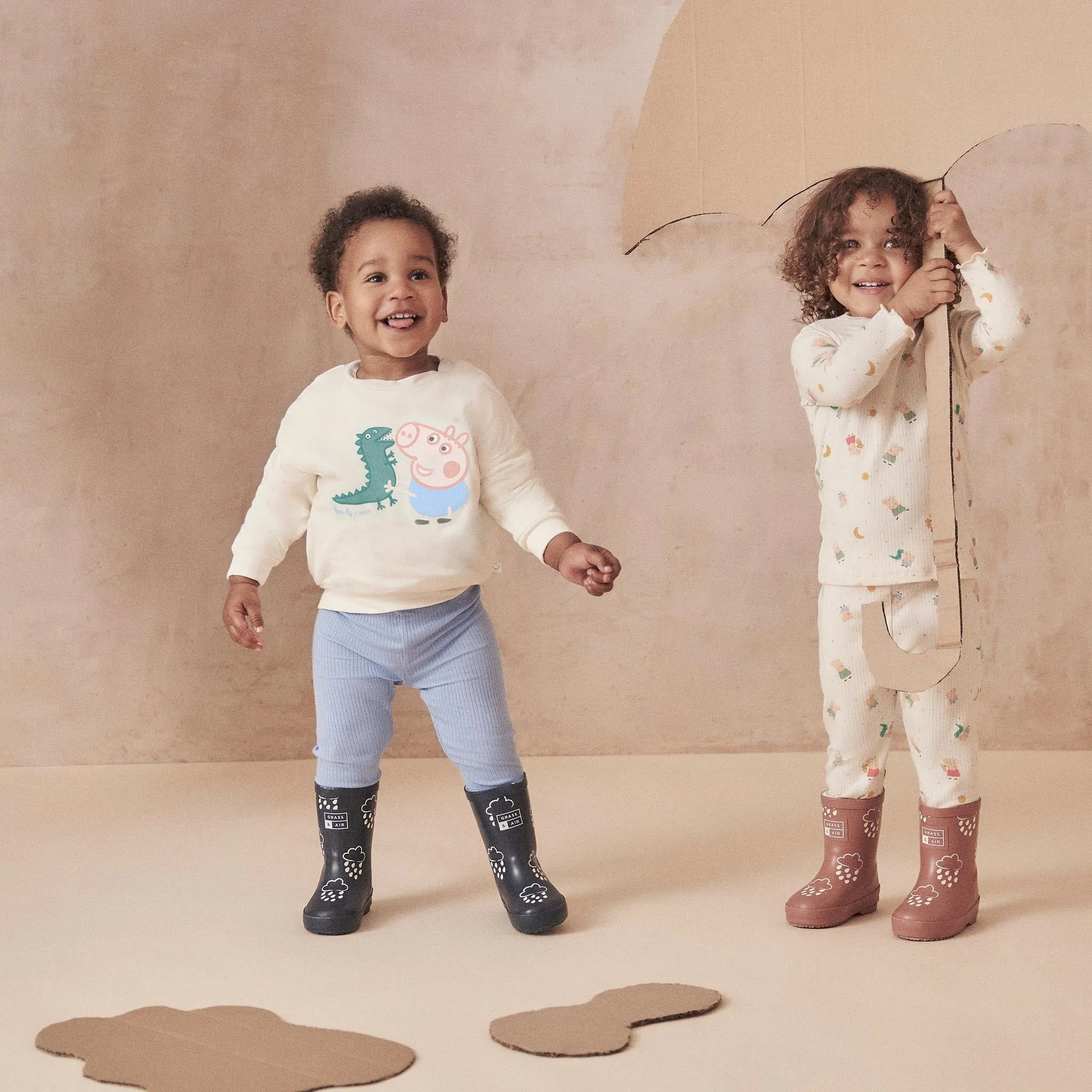 George Pig Oversized Sweatshirt & Leggings Outfit