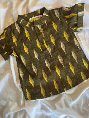 Klingaru Short Kurta - Mehandi Green in Ikat