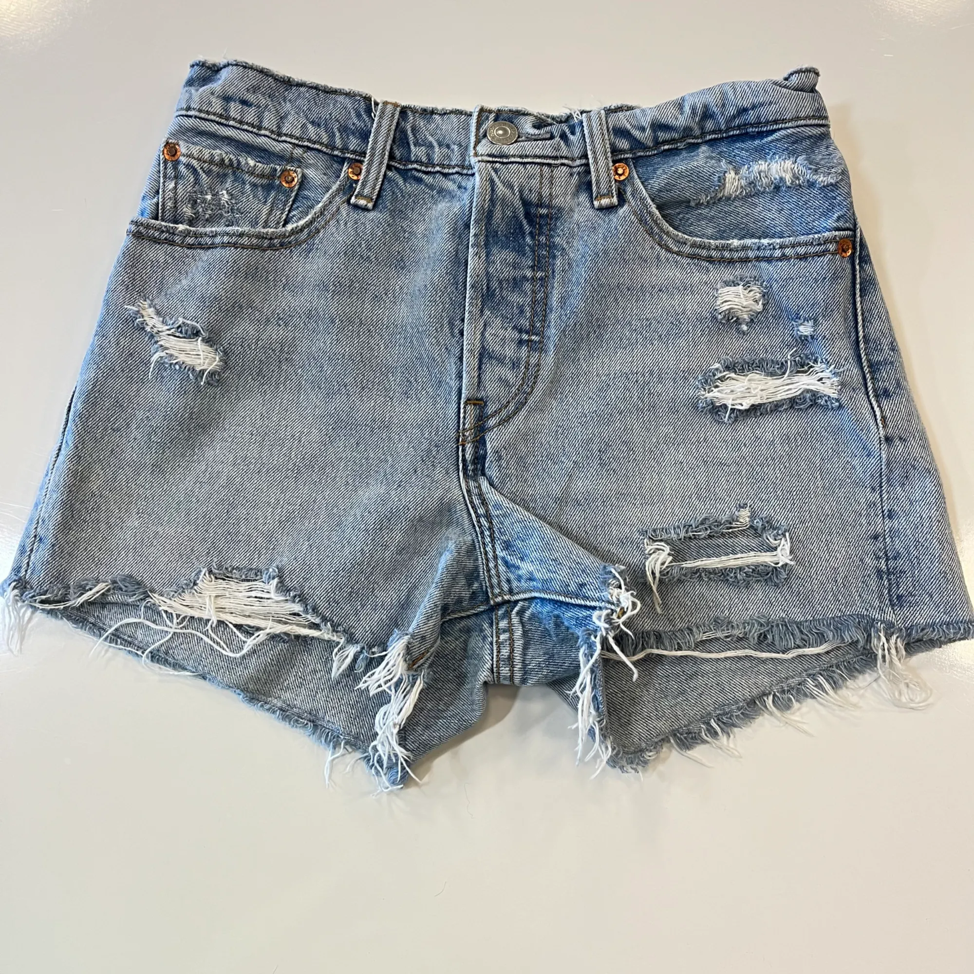 Levi Shorts Size 3/4