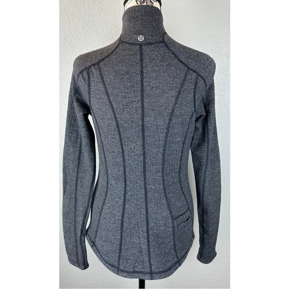 Lululemon Run:U Turn Herringbone Pullover Sweater, size 6