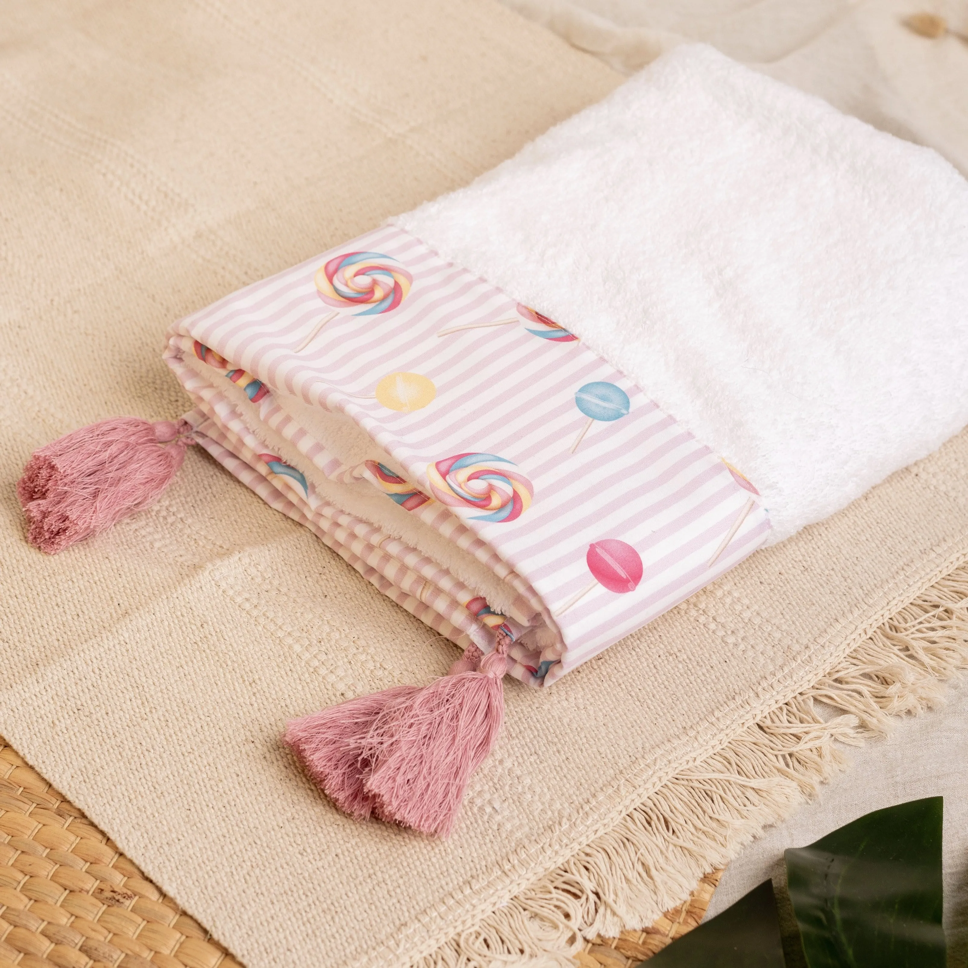 MEIA PATA - Lollipop Beach Towel