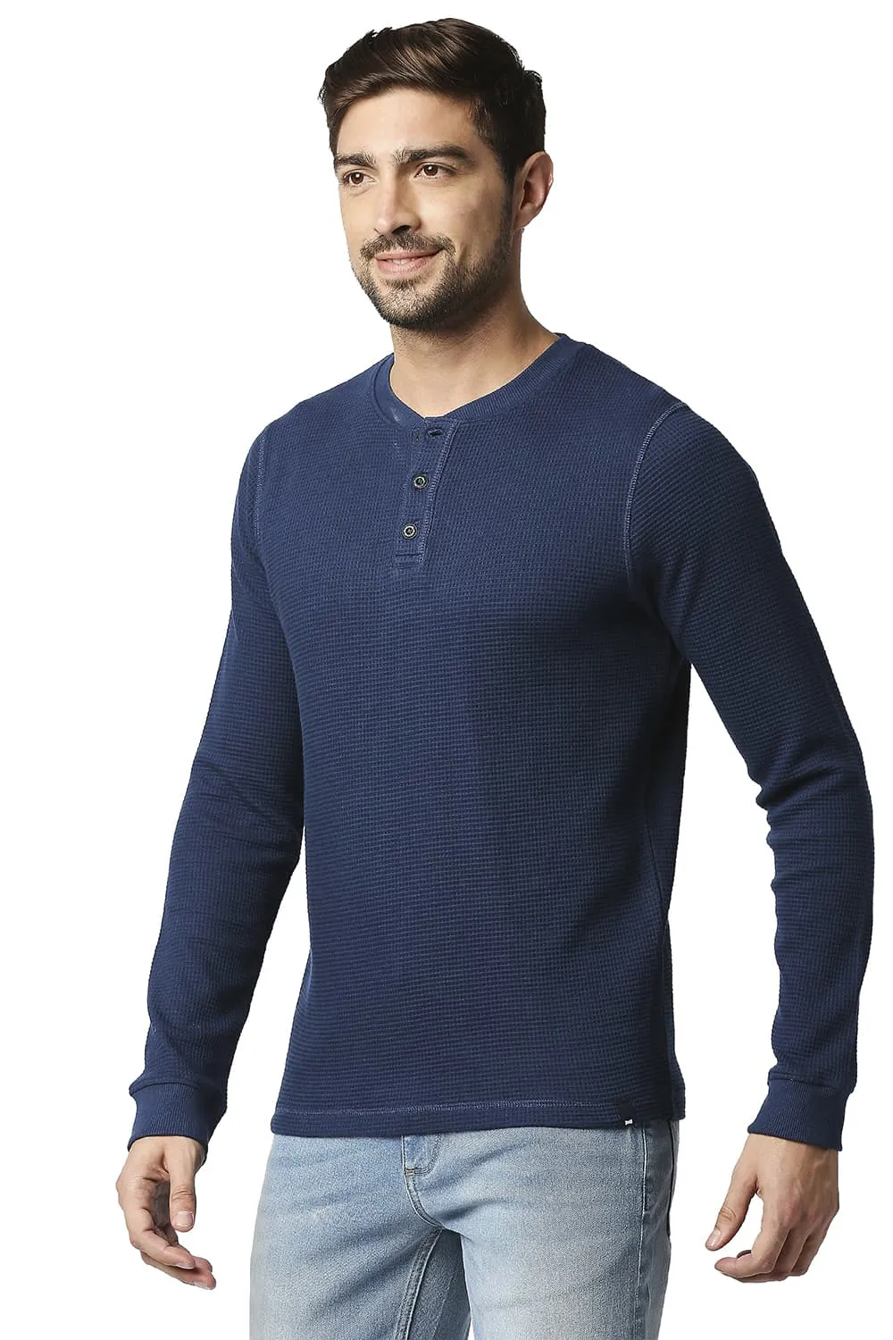 Muscle Fit Henley T-shirt