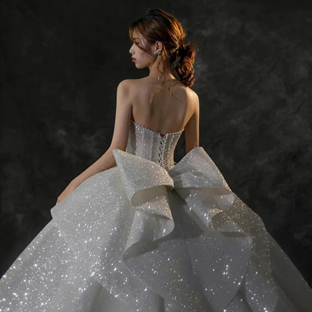 Neck Lace Up Back Super Shiny Ball Gown Wedding Dress With 150cm Chapel Train