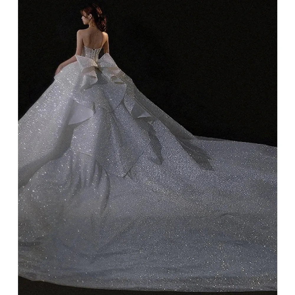 Neck Lace Up Back Super Shiny Ball Gown Wedding Dress With 150cm Chapel Train