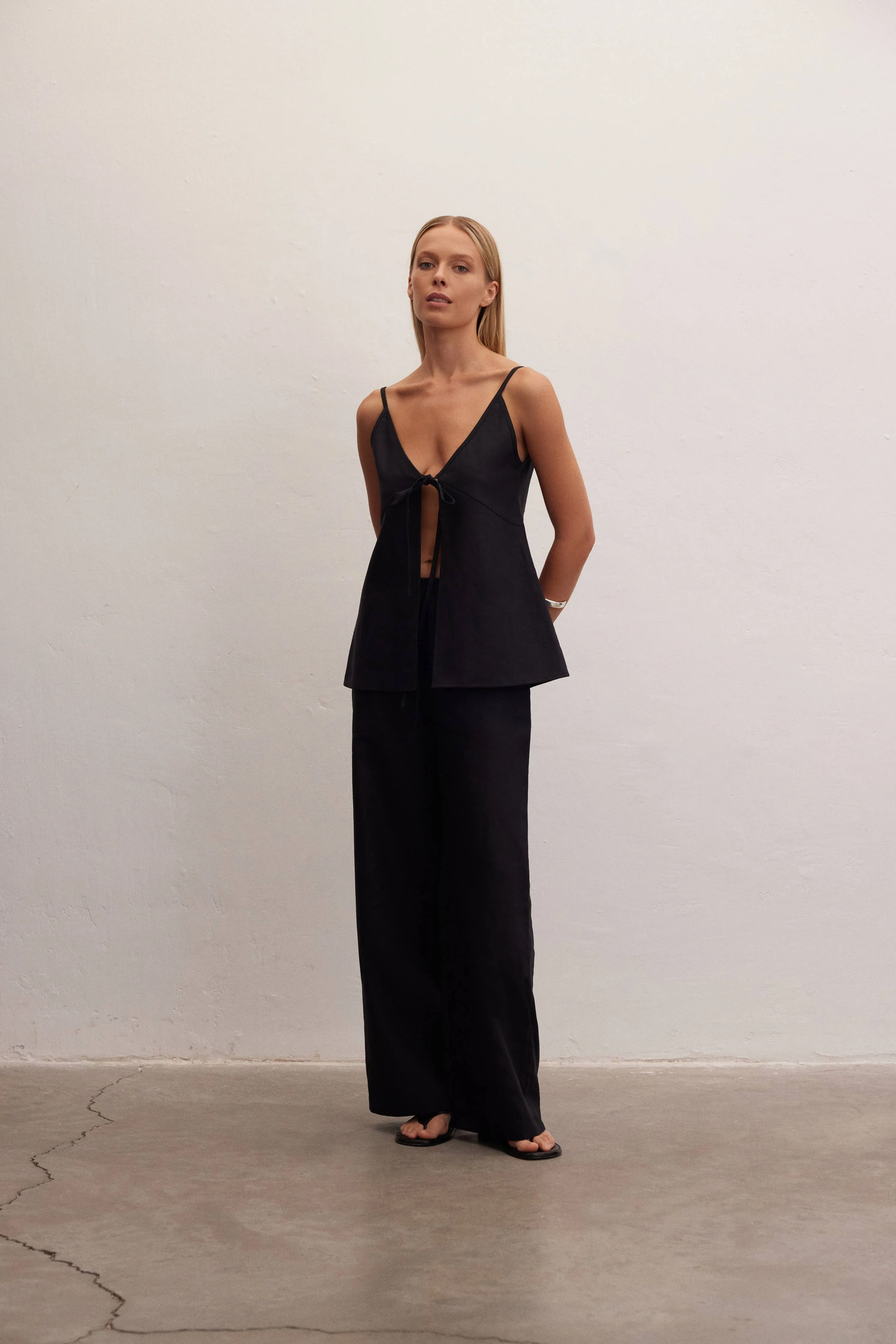 Nova | Spaghetti Strap Linen Top