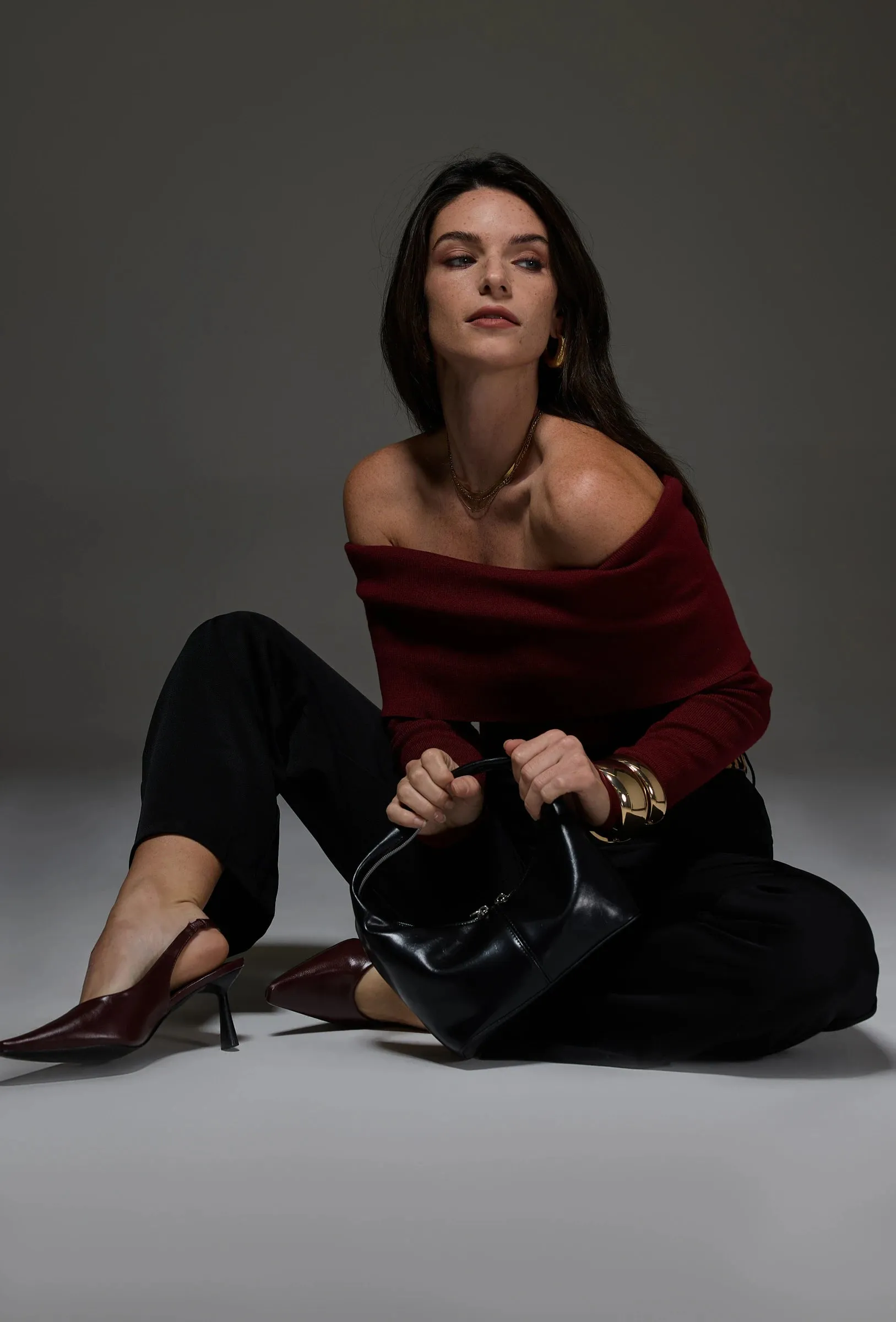 Off-Shoulder Sweater Burgundy