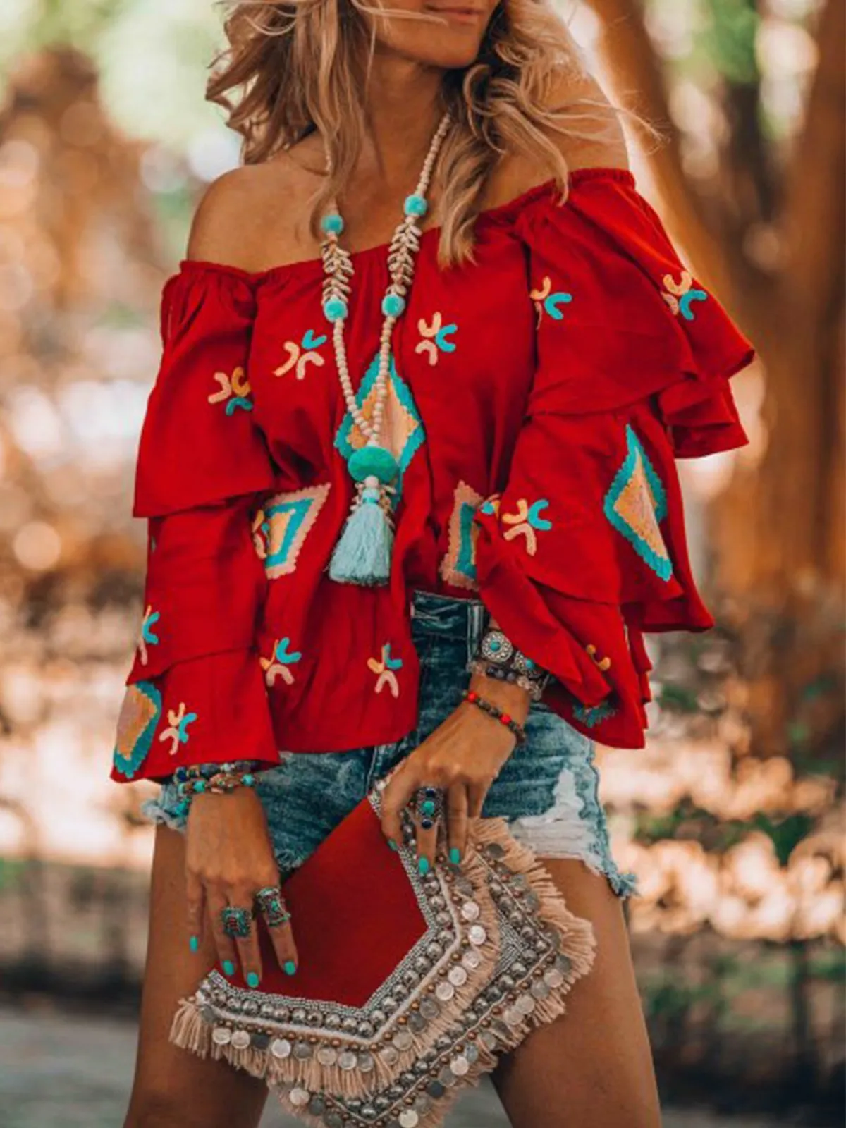 Off-the-shoulder red floral print long-sleeved shirt and top