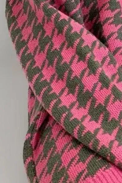 On Trend Classic Oversized Houndstooth Cardigan