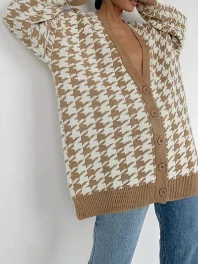 On Trend Classic Oversized Houndstooth Cardigan