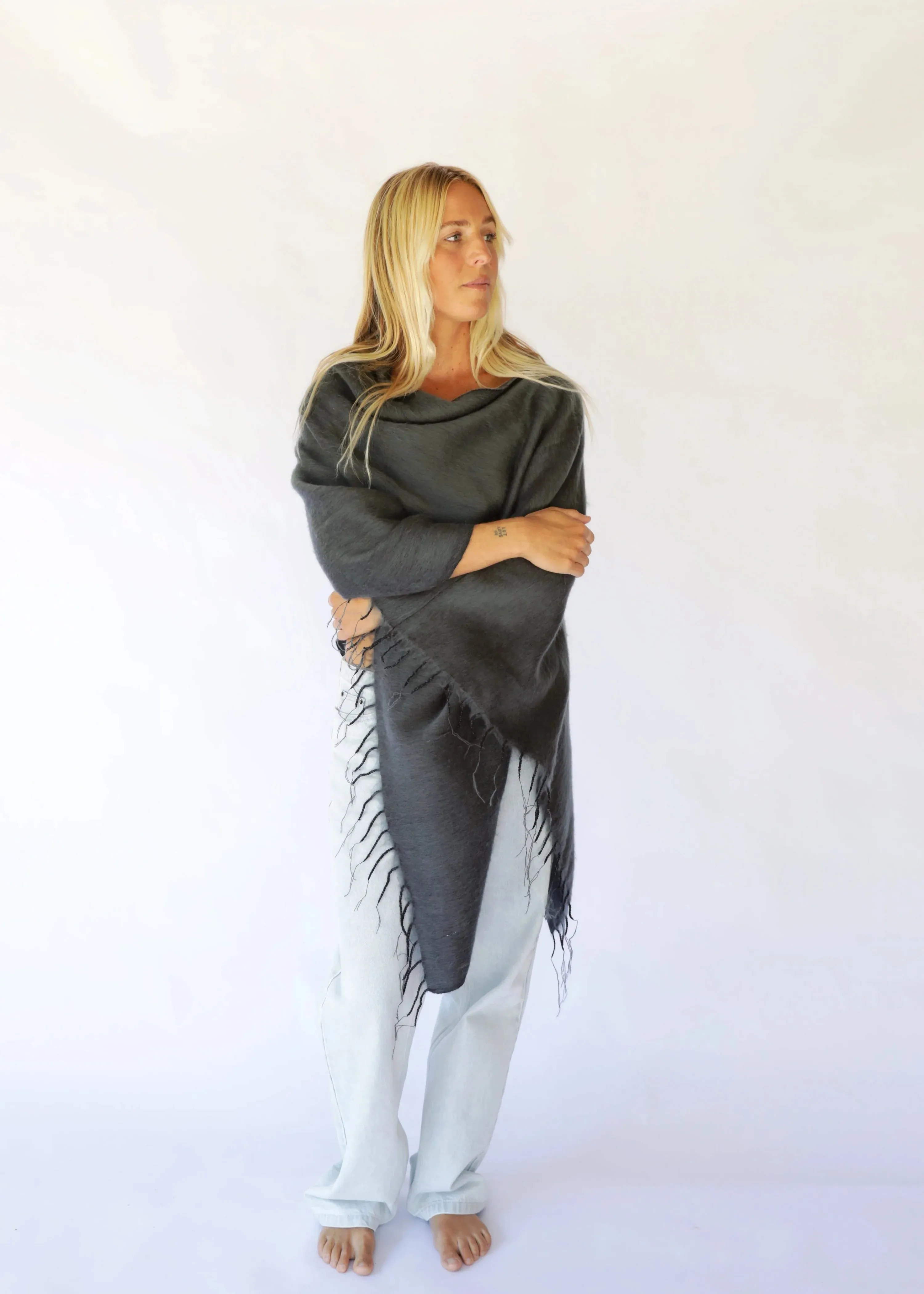 Poncho Charcoal
