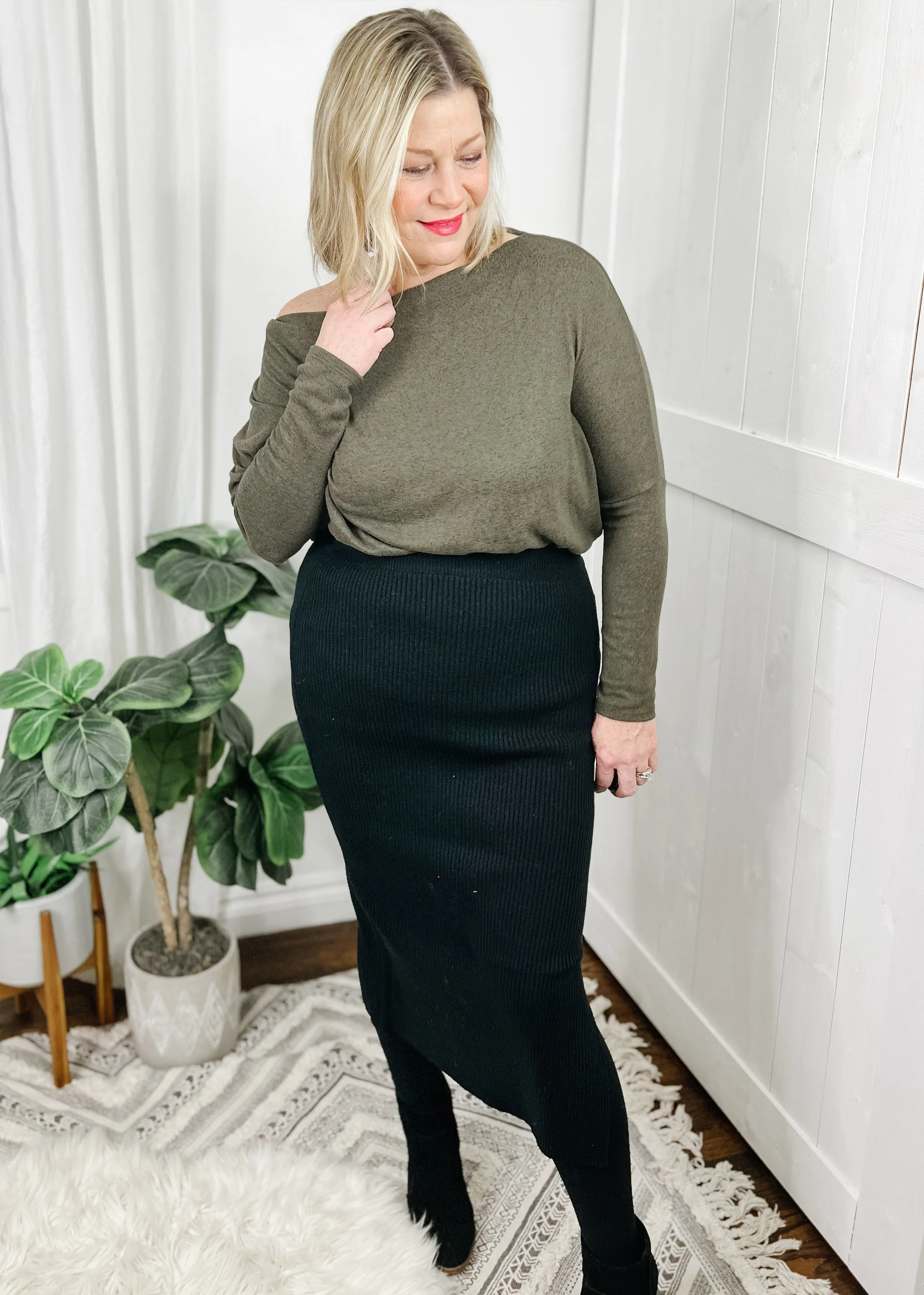 Ribbed Midi Sweater Skirt