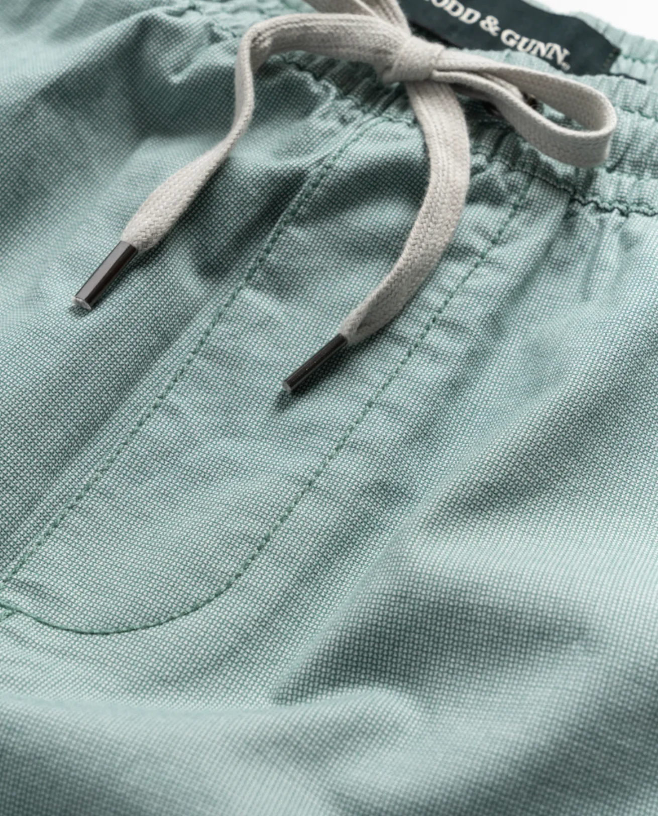 Rodd & Gunn Resort Short
