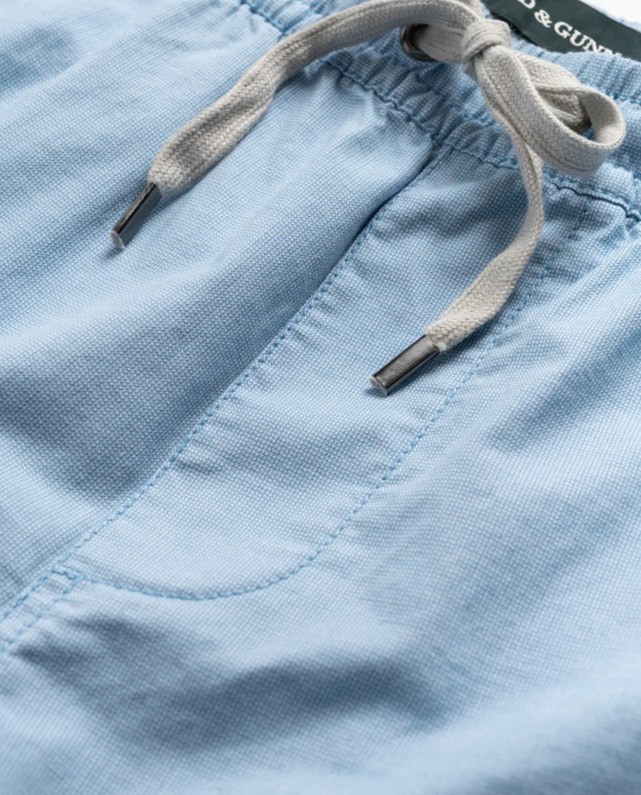 Rodd & Gunn Resort Short