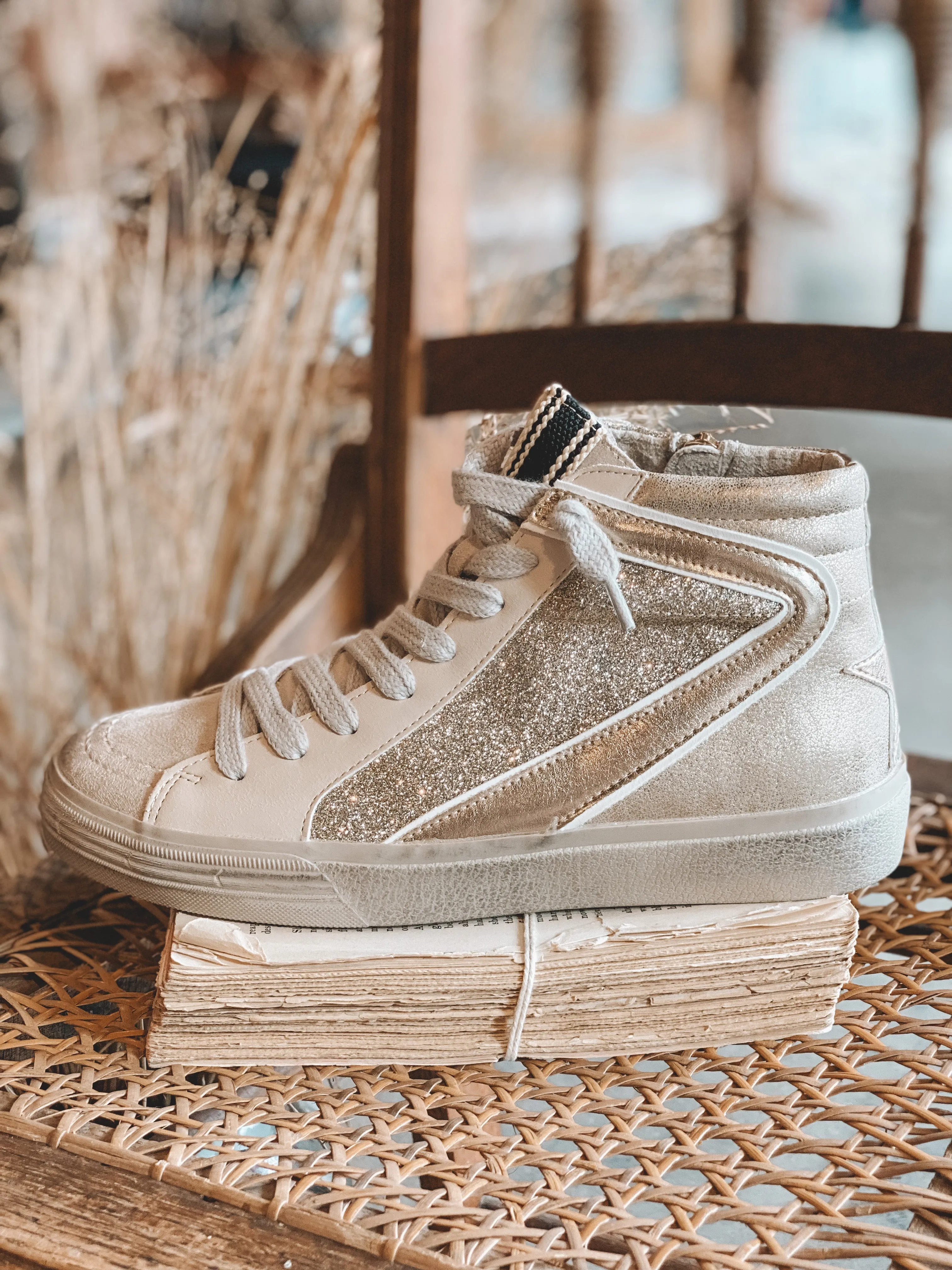 ROONEY - GOLD DISTRESSED
