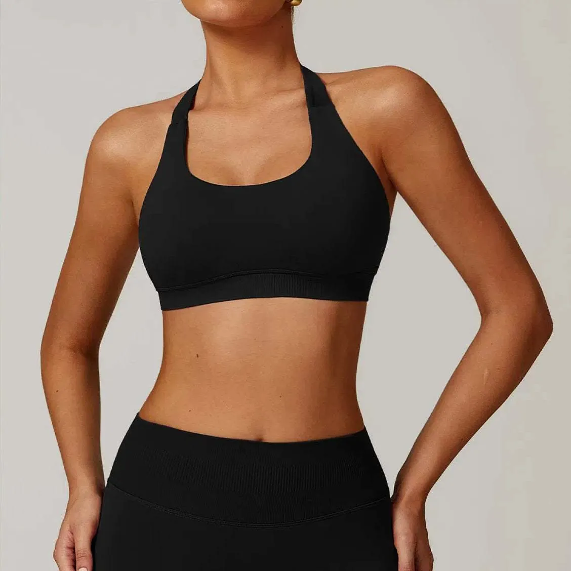 Seamless Halter Sports Bra