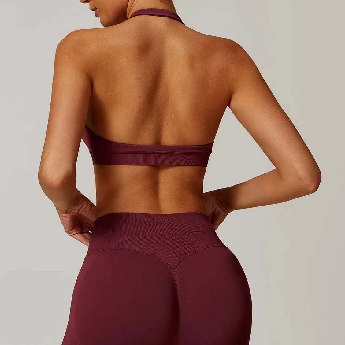 Seamless Halter Sports Bra