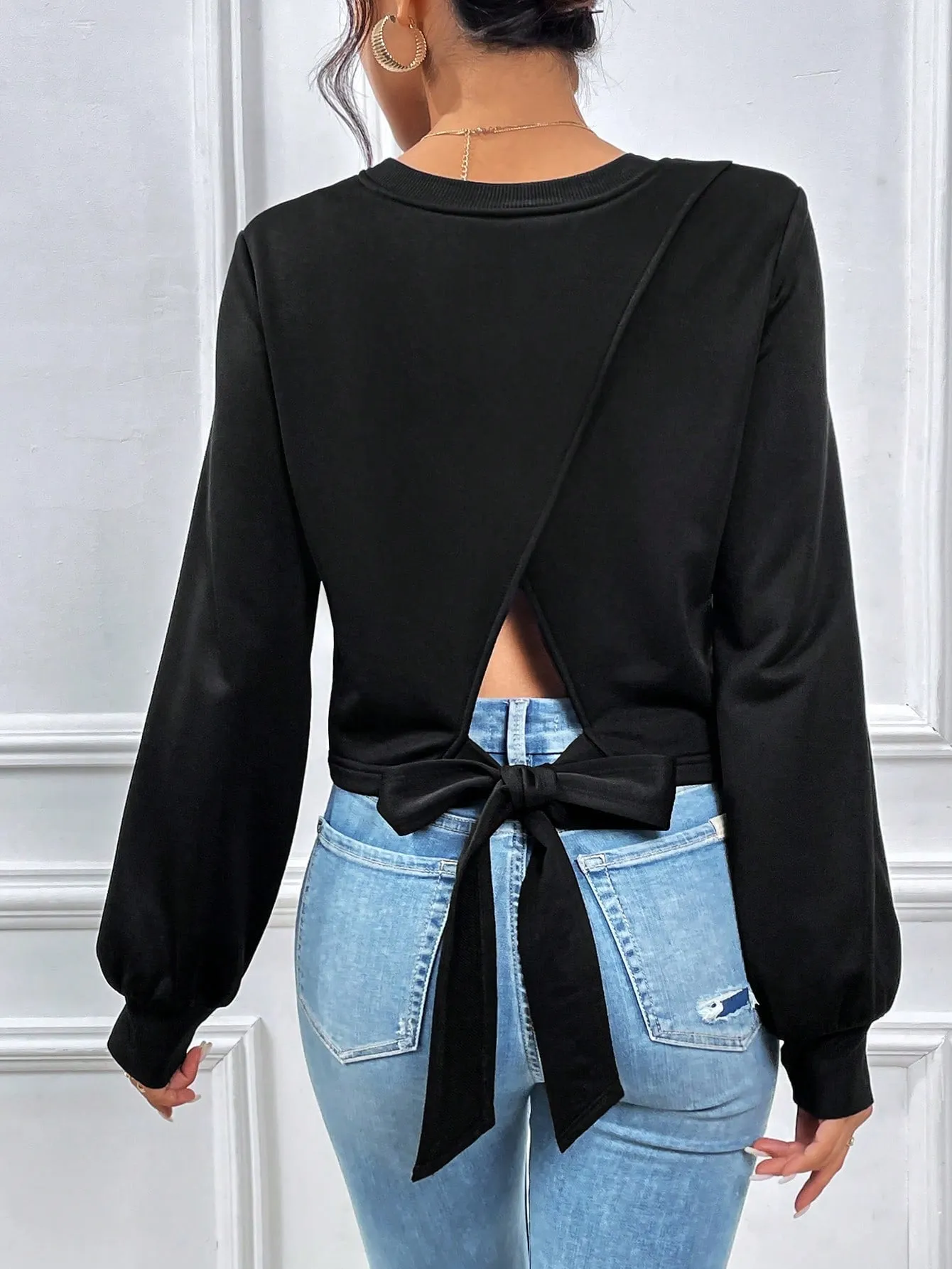 SHEIN Privé Solid Tie Back Wrap Sweatshirt
