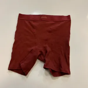 Skims Shorts Size Medium
