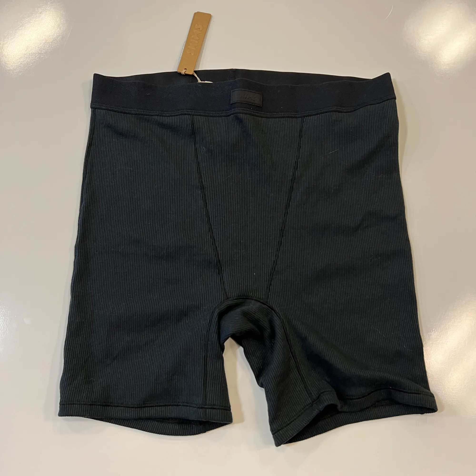 Skims Shorts Size Medium