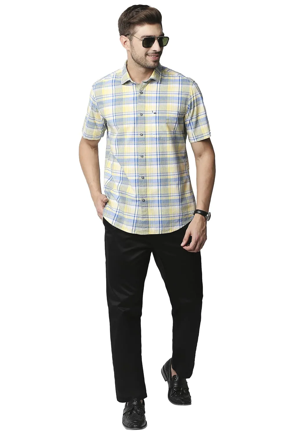 Slim Fit Checks Halfsleeves Shirt
