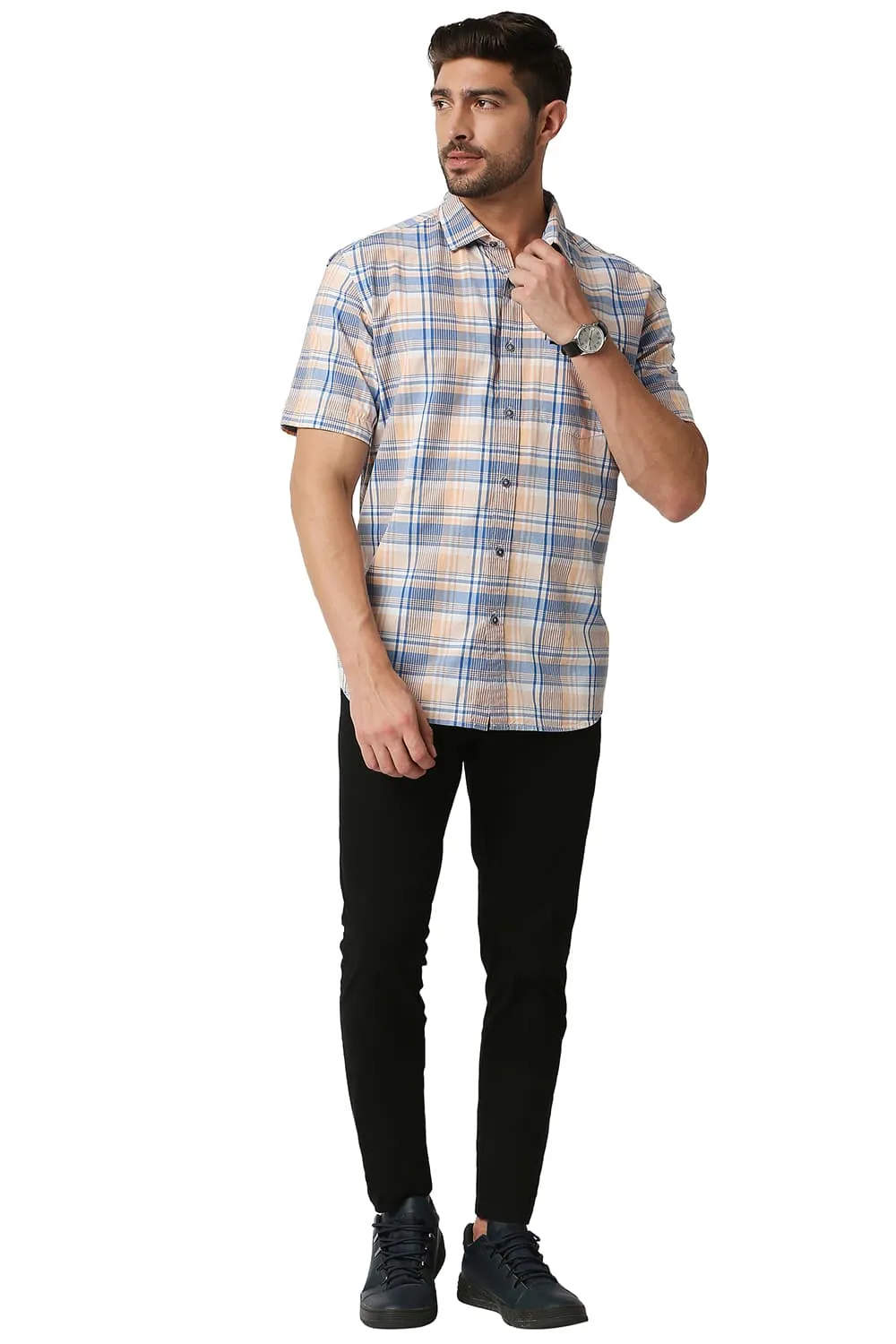 Slim Fit Checks Halfsleeves Shirt