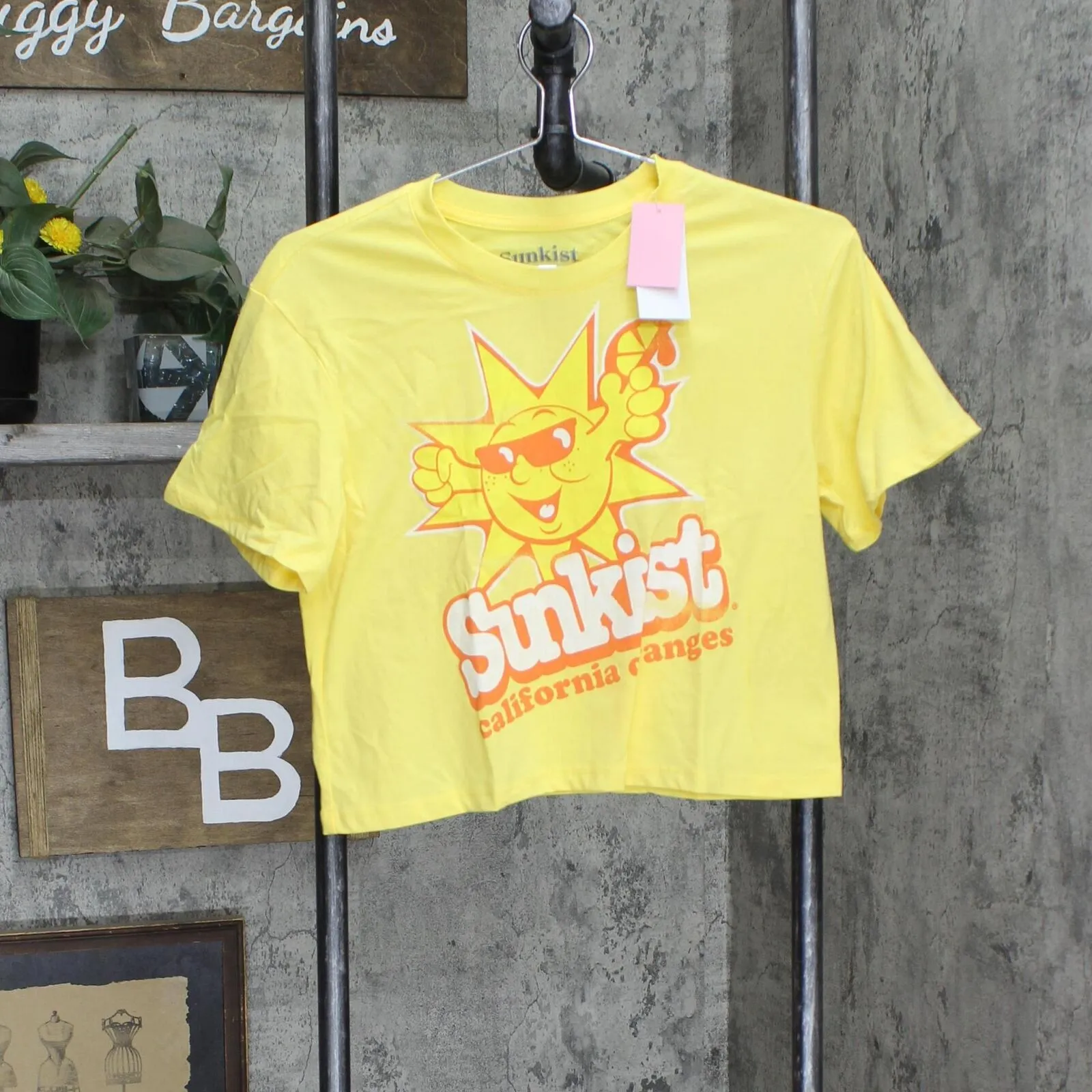 Sunkist Women's Short Sleeve Graphic Cropped T-Shirt 84901510