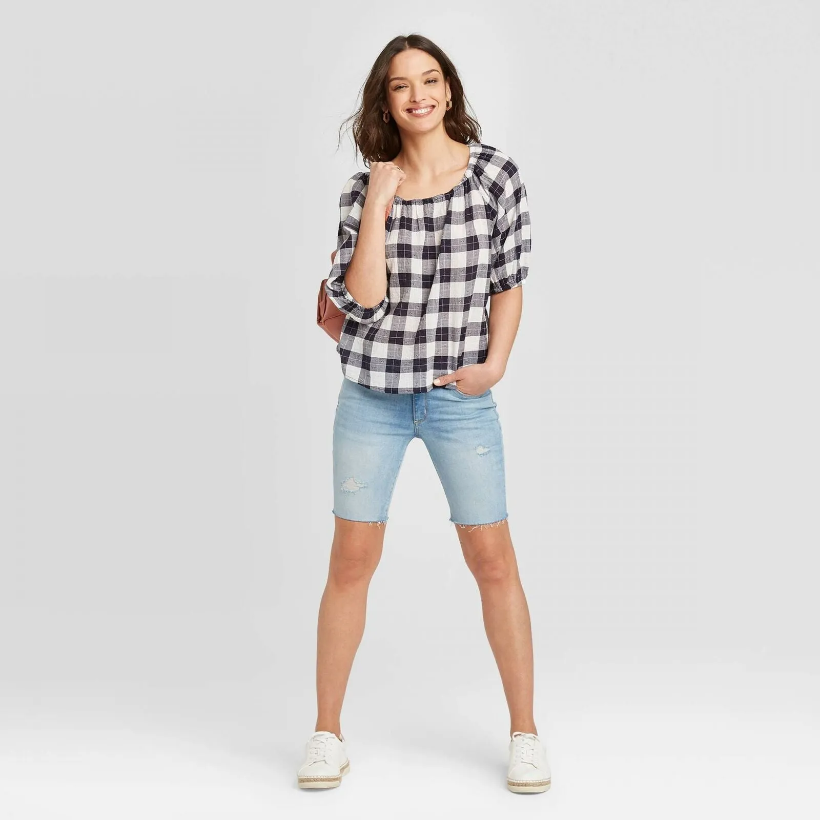 Universal Thread Women's Plaid Bubble 3/4 Sleeve Round Neck Top