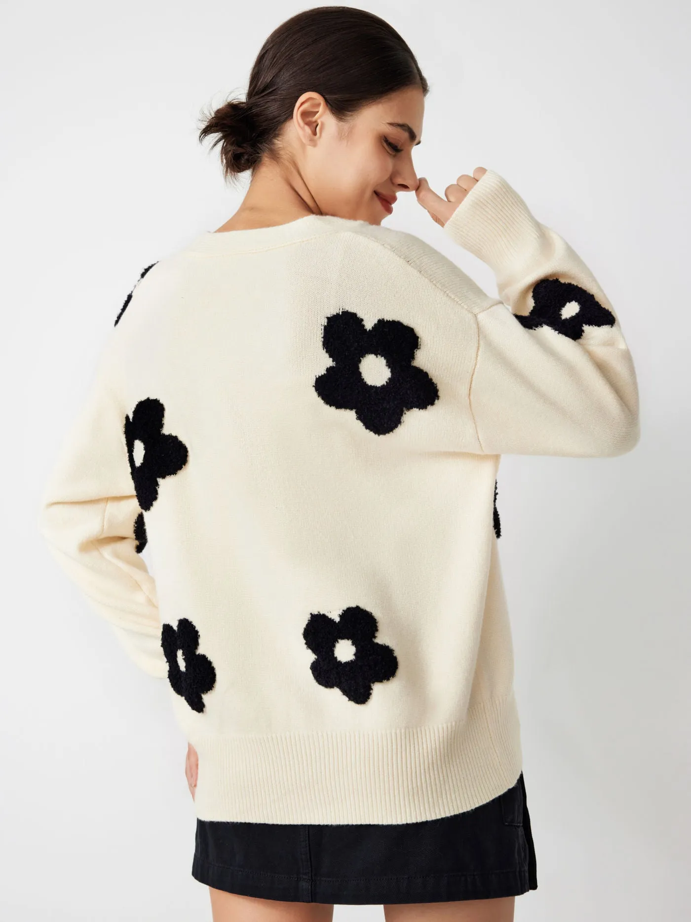 V-neck Graphic Floral Button Cardigan