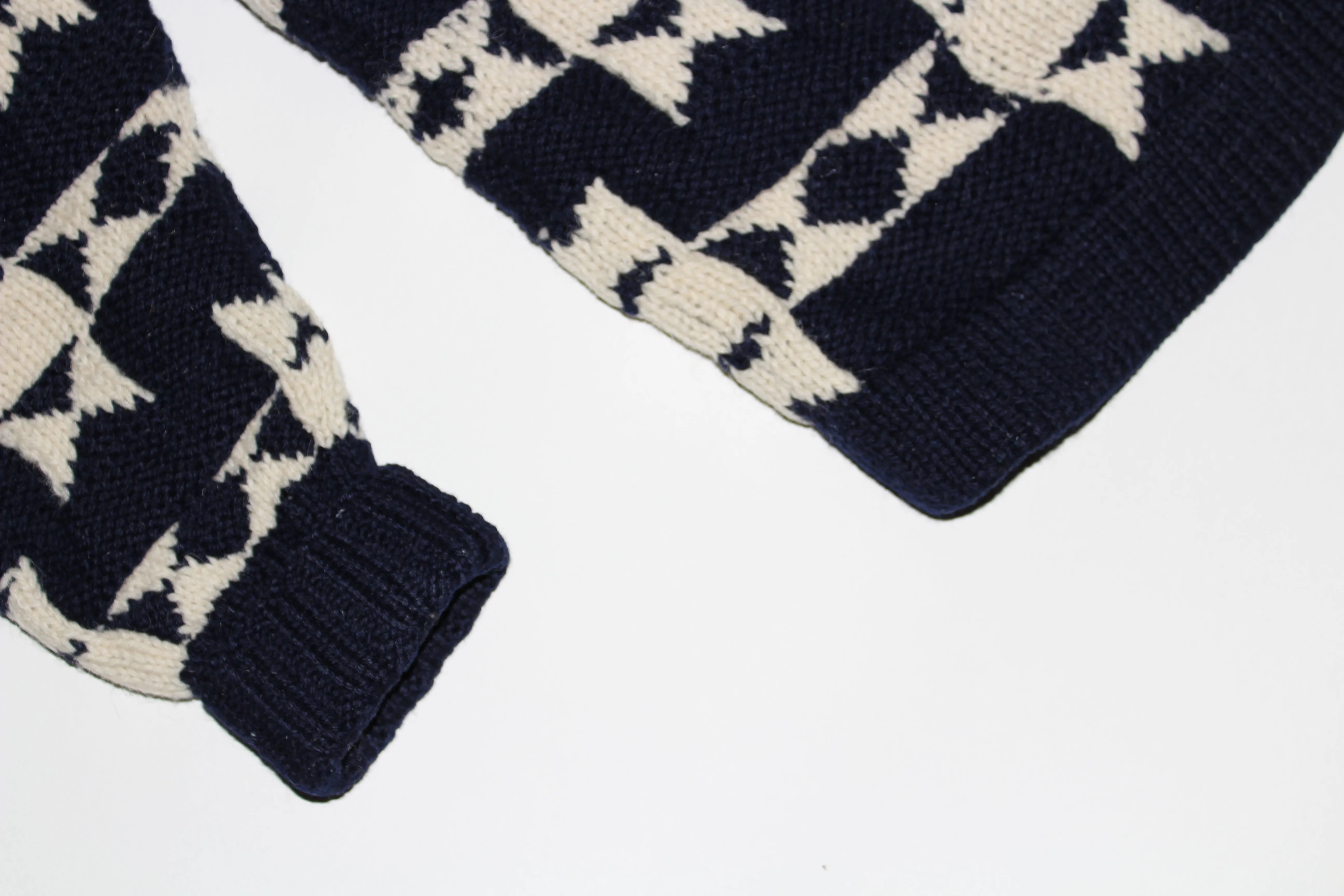 Vintage Chunky Hand Knit Intarsia Cardigan Sweater
