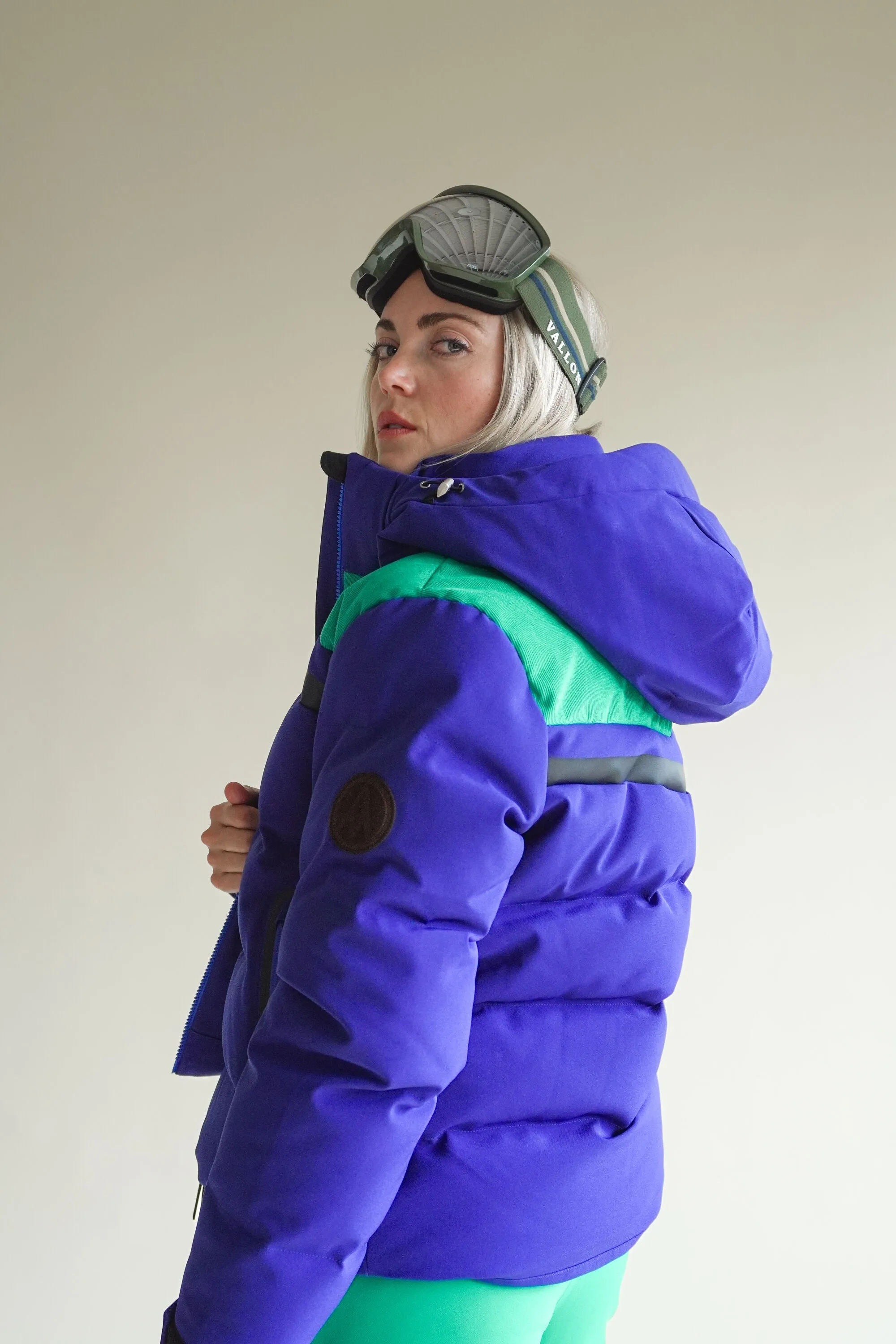 W Powder 8 Cody Jacket (Pre Order)